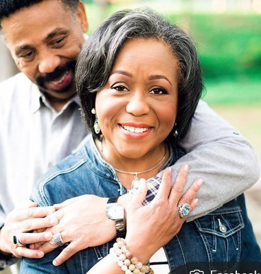 PASTOR TONY EVANS: WIFE GIVEN GLIMPSE OF HEAVEN AT THE END OF CANCER