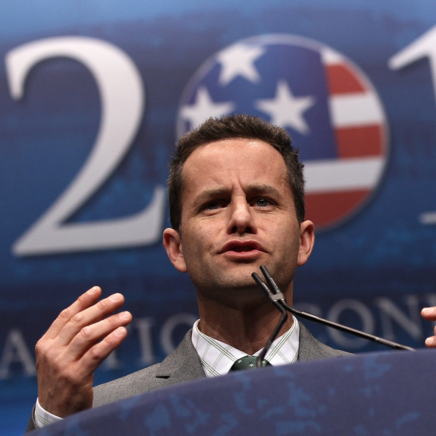 KIRK CAMERON PRAYS WITH IFA TODAY-JOIN US - Intercessors for America